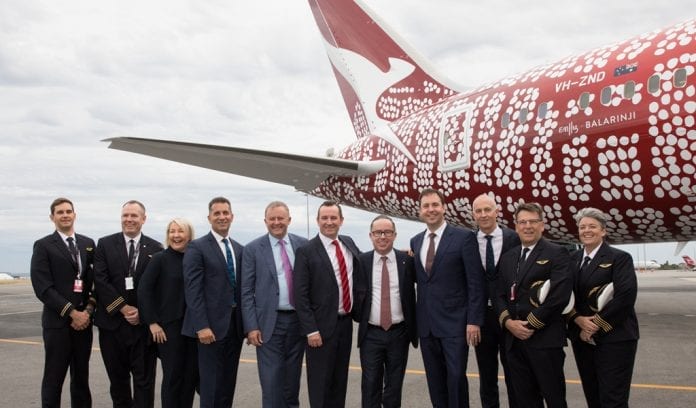 珀斯-伦敦航线首航